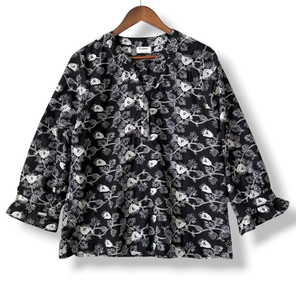 Kindred Embroidered Blouse L Black White Floral Ruffle Cuff 100%‎ Cotton Boho